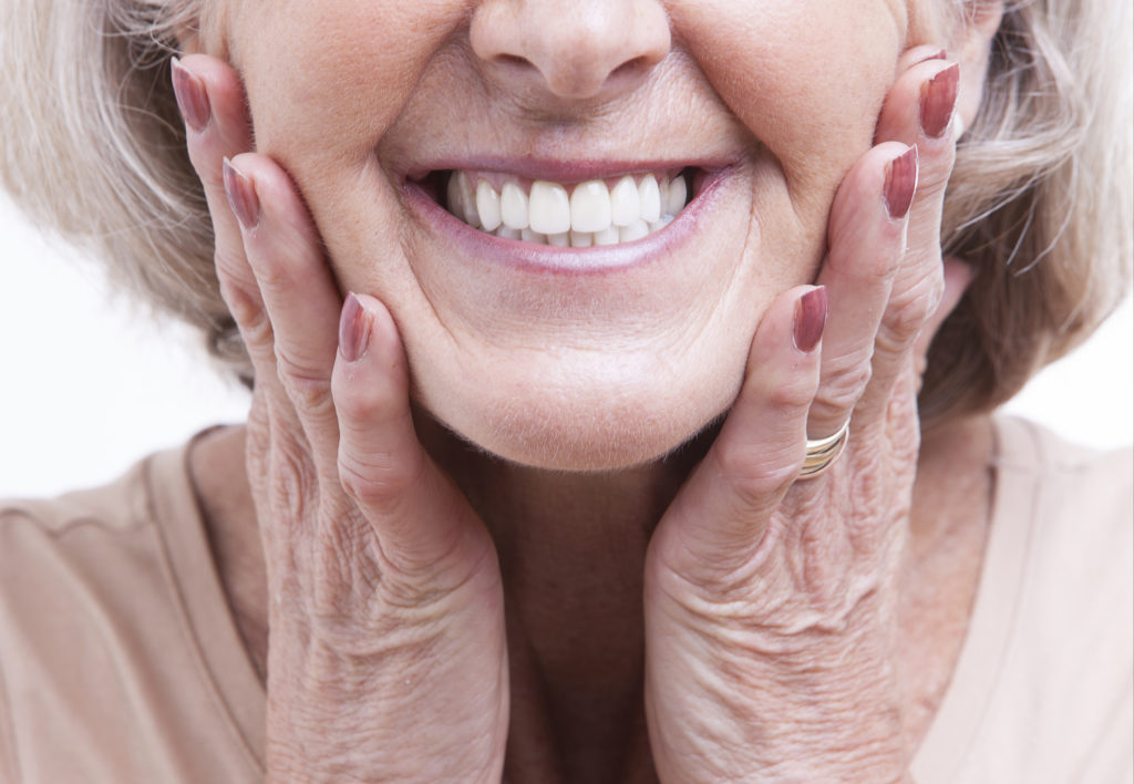 who offers dentures lake worth?